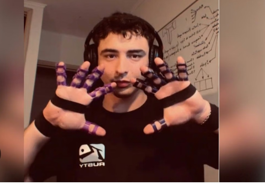 Tecnología y discapacidad: el joven argentino que crea prótesis accesibles para transformar la rehabilitación